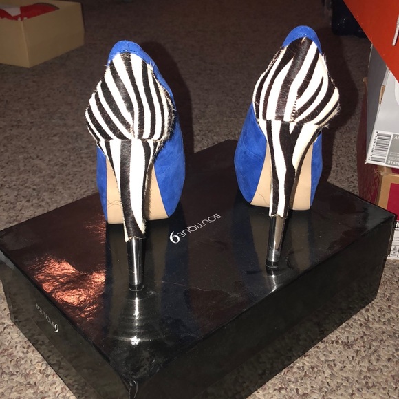 Sandals - Picture 3 of 4